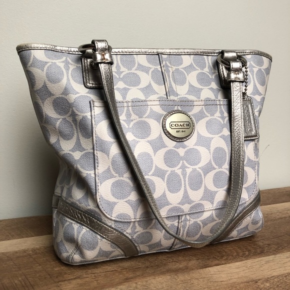 coach monogram tote